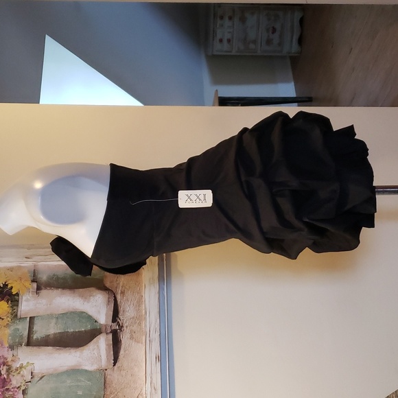 Forever 21 - Picture 6 of 15